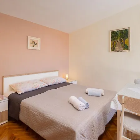Drvis Apartment *